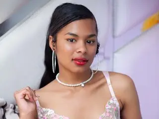 LucyLarz camshow real